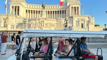 discover Rome by golf cart